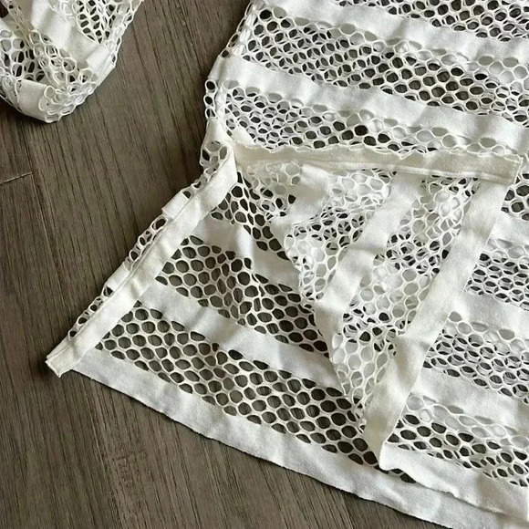 MOON Splash | White fish  net bathing cover - Picture 4 of 7